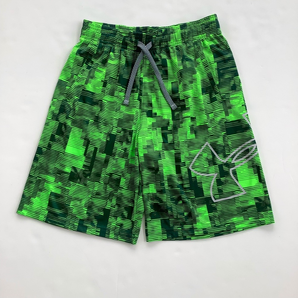 NWT Under Armour Green Shorts
